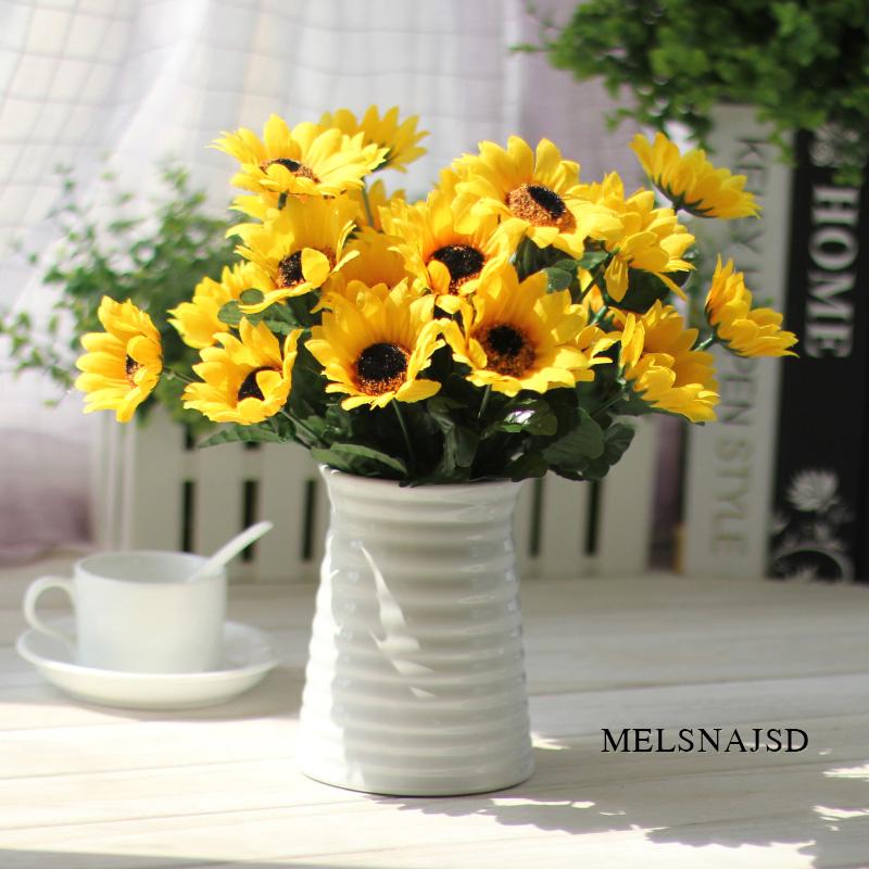 

Melsnajsd 7 Heads Plastic Sunflower Artificial Flower Fake Bouquet Simulation Plastic Flowers Decorate Party Wedding Decoration, Yellow