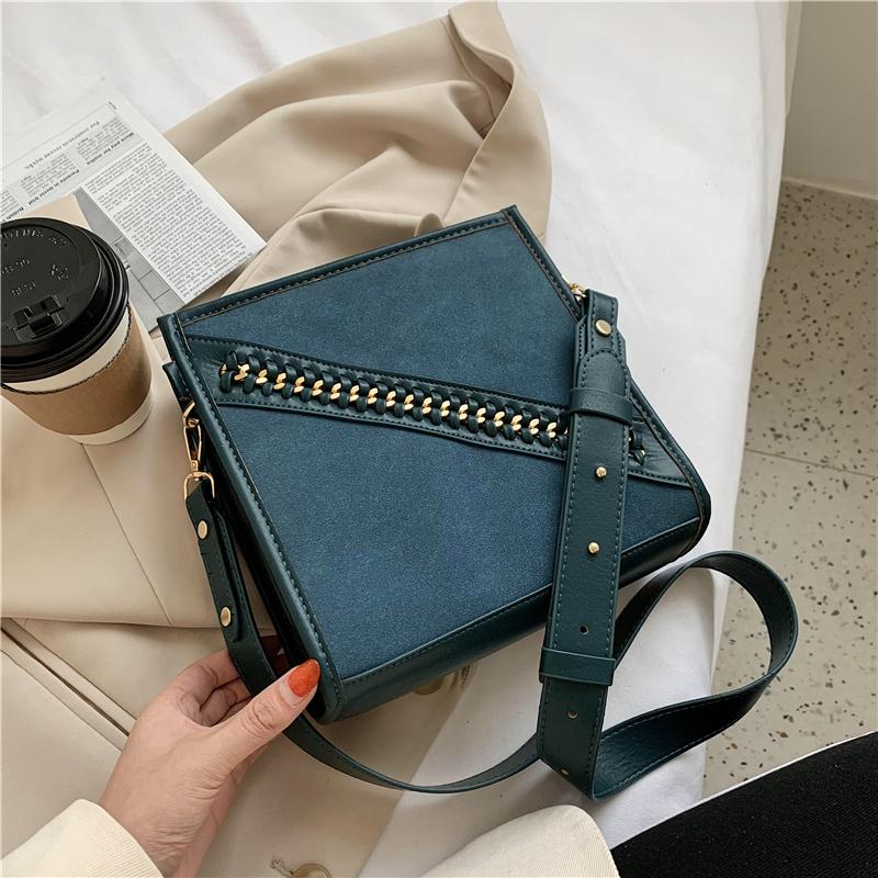 

2021 winter new style shoulder bag fashionable frosted fabric ladies bag casual messenger luxury designer female, Black
