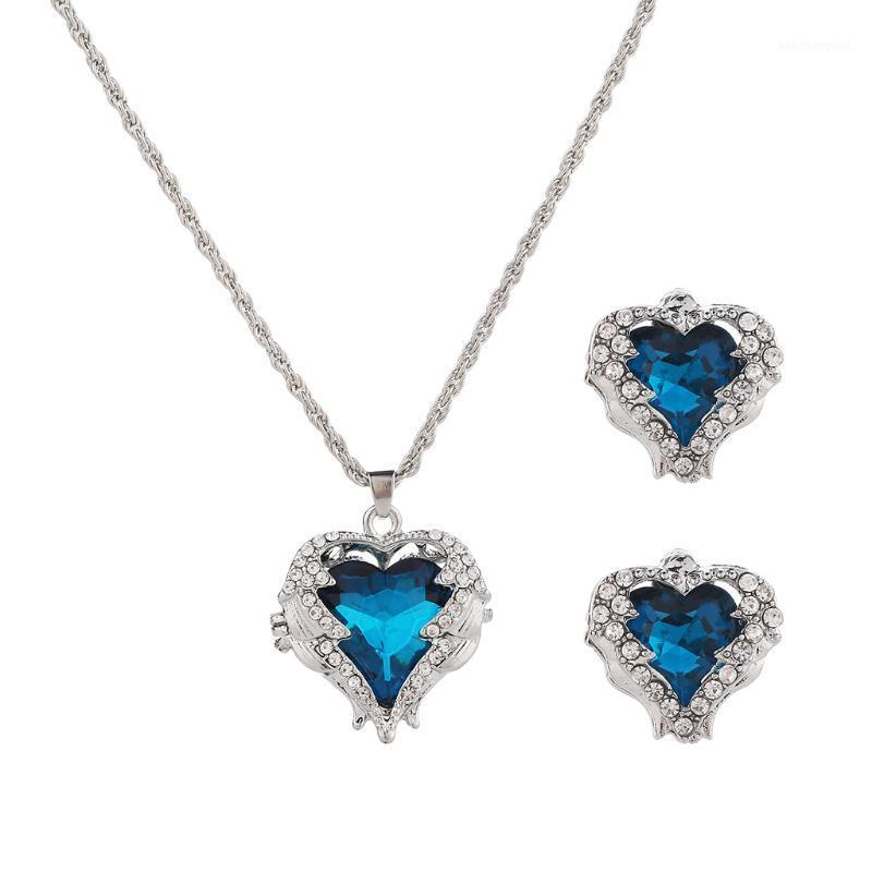 

Earrings & Necklace 3Pcs Fashion Ladies Daimante Crystal Heart Stud, Silver