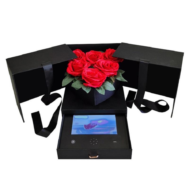 

Paper packaging box wedding flower heart gift light contro display 7 inch video hd screen gift box lcd