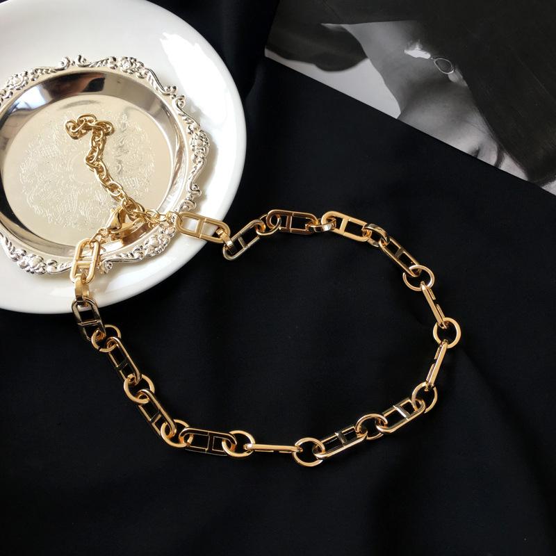 

Trendy fashion personality exaggerated metal mix clavicle chain ins personality cold wind simple necklace female