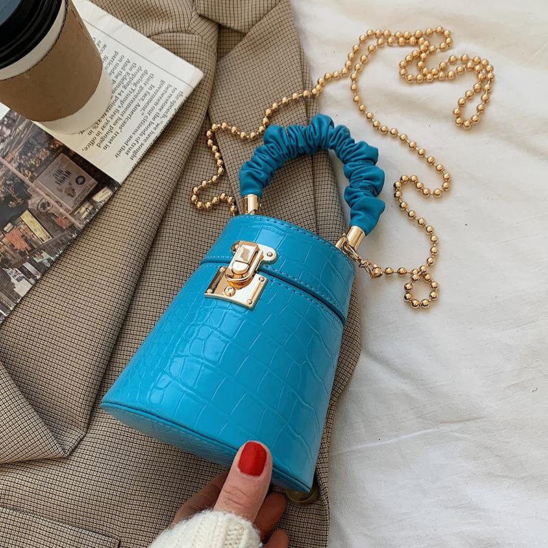 

Crocodile Pu Leather Bucket Bag Small Crossbody Bag Fashion Shoulder Chain Women Purses and Handbags Luxury Designer Handbag, Black