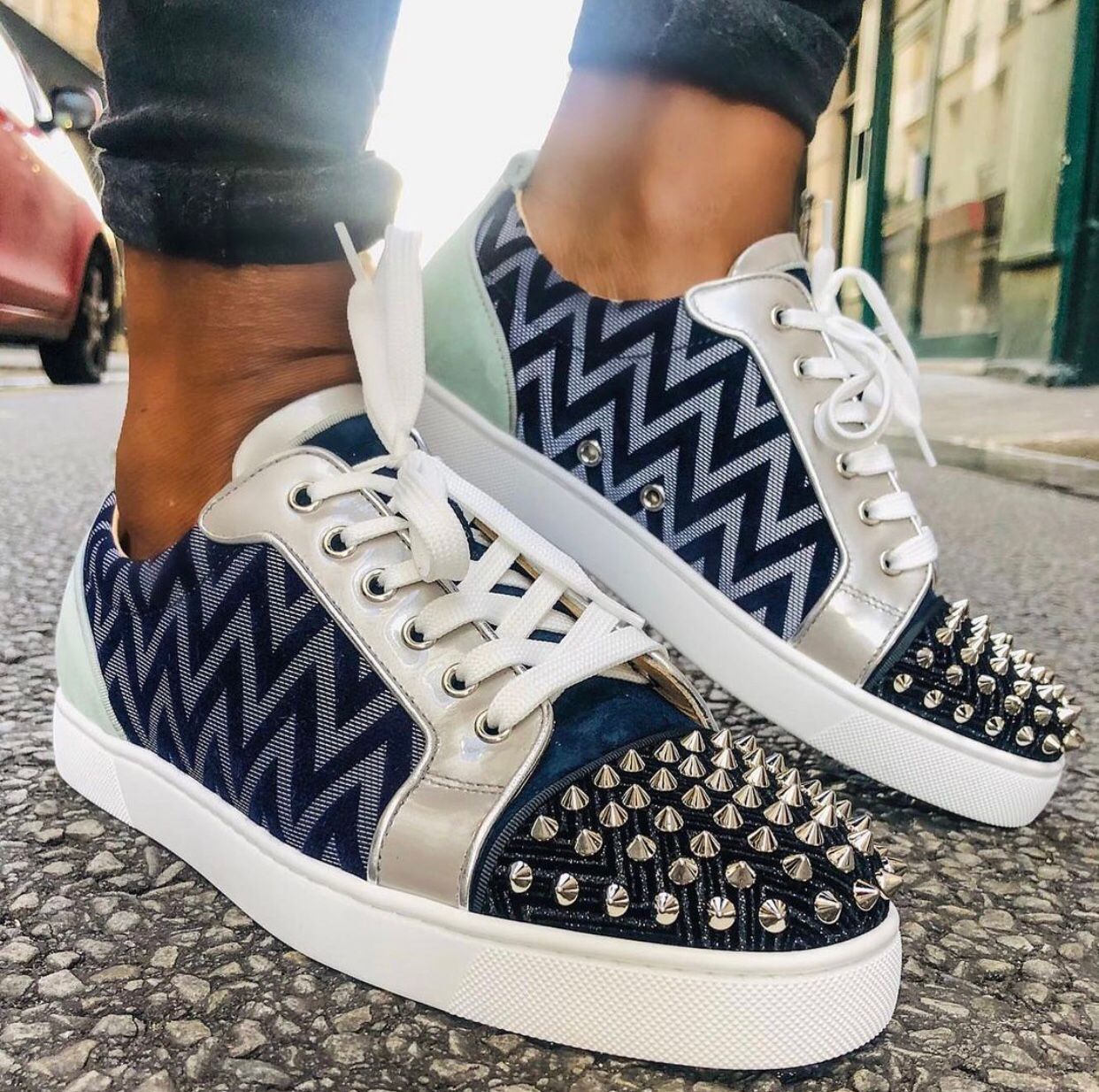 

Elegant Design 2020s Men,Women Junior Spikes Red Bottom Sneakers Low Top Casual Walking Cheap Sale Red Sole Trainers Party Dress Wedding, Black