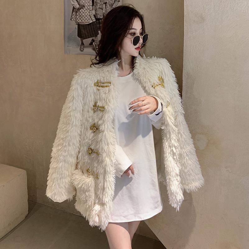 

Lamb Coats Women 2020 Winter Top Fashion Beige Faux Fur Coat Elegant Thick Warm Outerwear Fake Fur Jacket Chaquetas Mujer