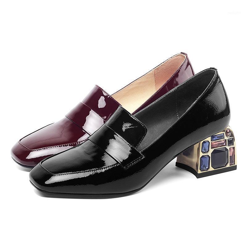 

PGXXZLX 2020 New square head Single Shoes women's Cow patent leather large size Rhinestone heel middle heel women's shoes Pumps1, Black