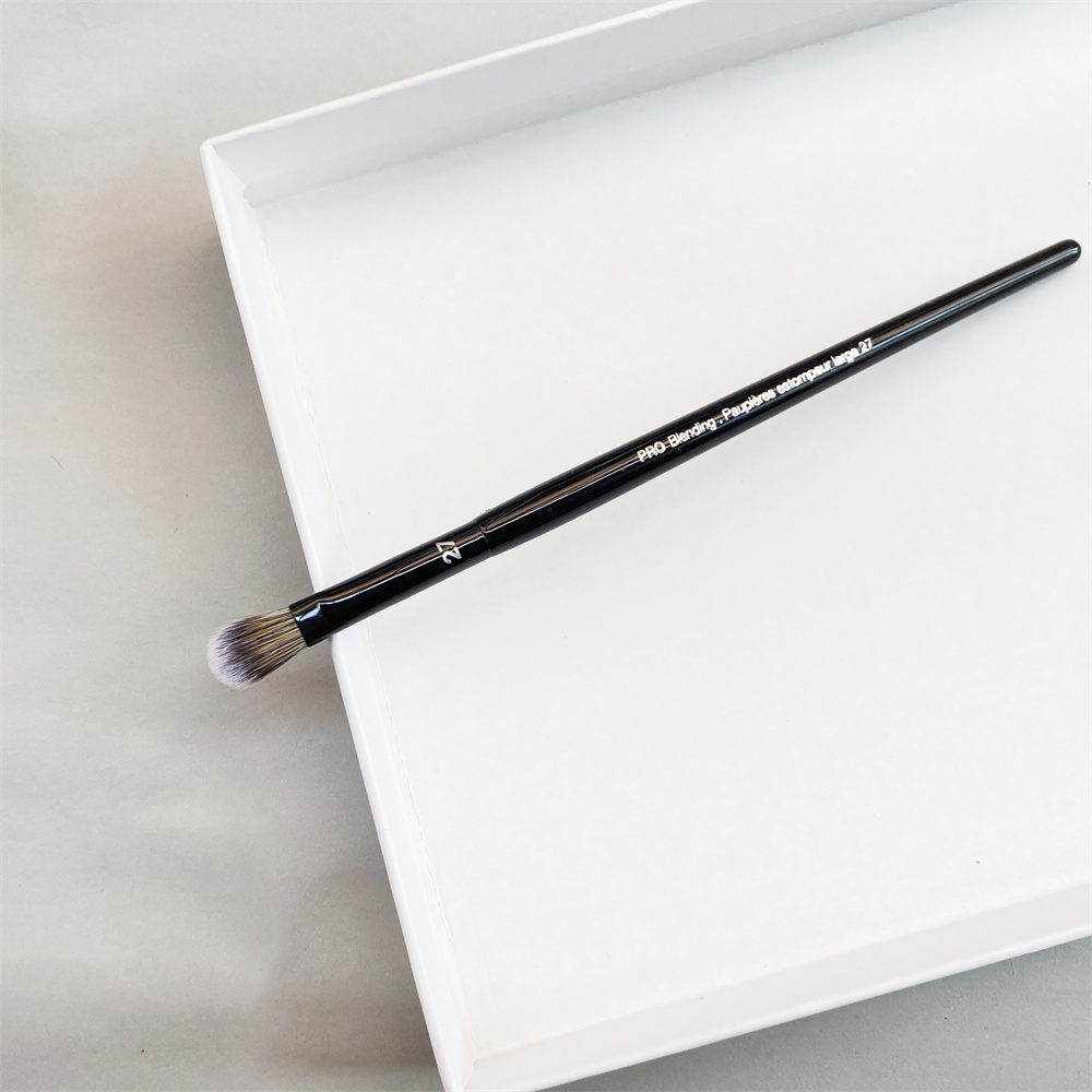 

PRO Eye Crease Makeup Brush #27 - Black Soft Fluffy Paddle-Shaped Eyeshadow Blending Beauty Cosmetics Brush Tools