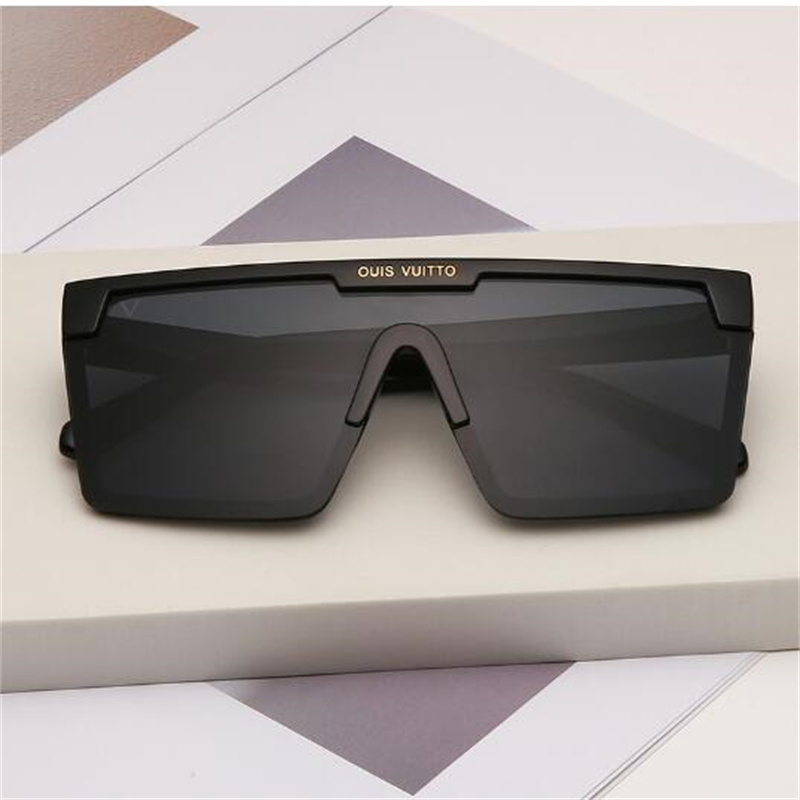 

Sunglasses For Men and Women Summer style Anti-Ultraviolet Retro Square Plate Full Frame fashion Eyeglasses Random Box