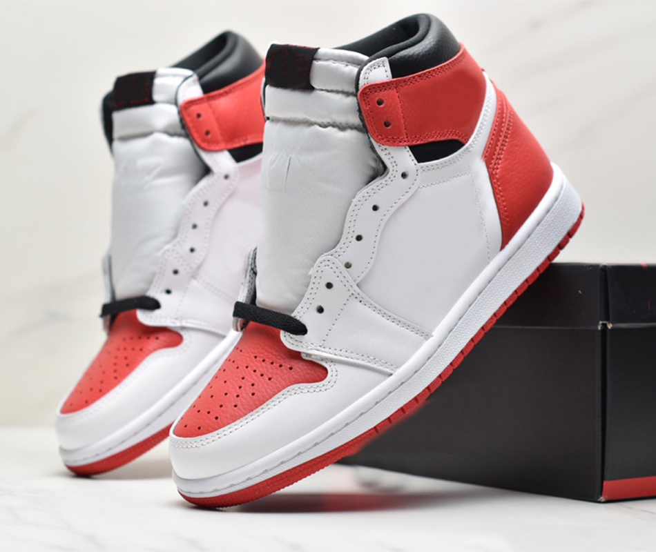 

2021 newest 1 High OG Heritage Men Basketball Shoes 1s White University Red-Black womens outdoor Sneakers Sports 555088-161 With box size : us 5.5-12