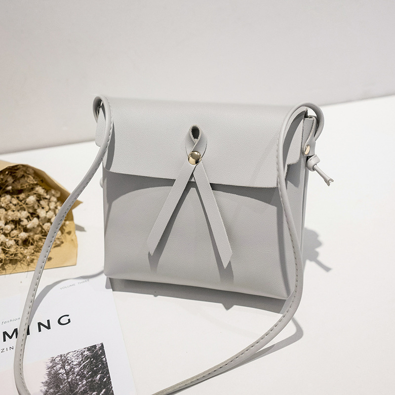 Vente chaude femmes sac 2020 Japon et Corée du Sud nouvelle mode loisirs petit sac carré simple épaule Messenger téléphone portable sac marée