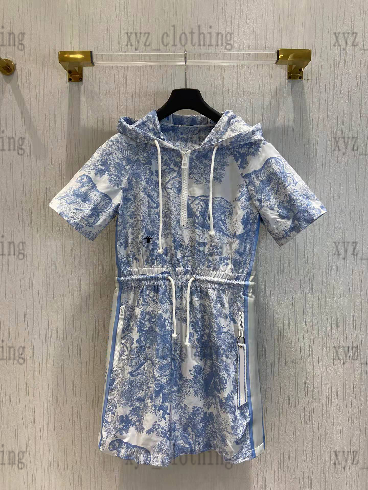 

22ss sports dresses summer designer animal jungle Heavy-duty studded hooded shirts fashion print stitching skirt waist short-sleeved Dress high-end Casual skirts, Pink