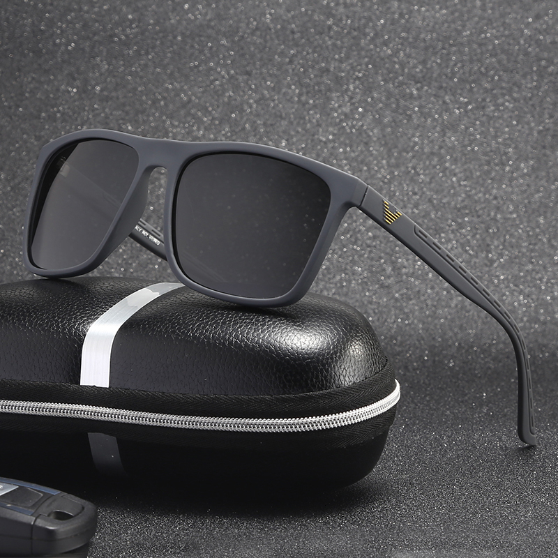 

2021 New the Newly Arrived Fashionably Polarized Male Frame Designer Vintage Retro Driver Sunglasses 1909 688q