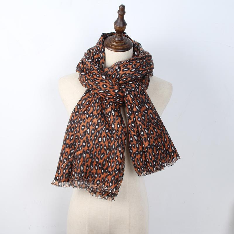 

Scarves Fashion Leopard Scarf Women Beautiful Design Large Size Luxury Cashmere-like Women's Winter Warm Shawls W34