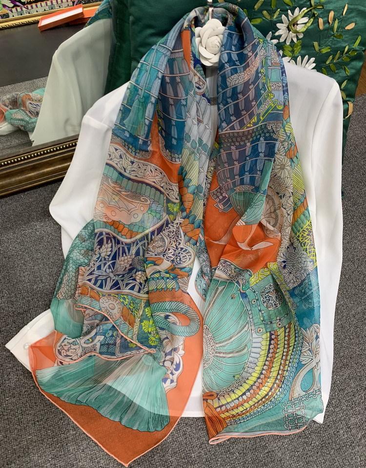 

Armor Printing Chiffon Silk Scarf Women Pure Silk Scarves Female Square Large Summer Shawls Wraps 140*140cm
