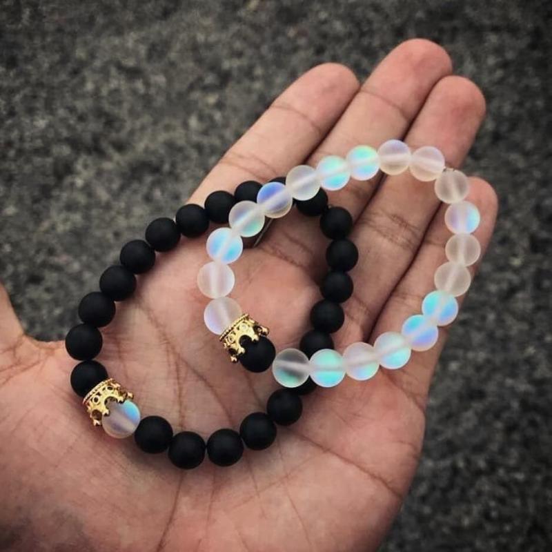 

Charm Bracelets 2021 Moonstone Crown Couple Simple Bracelet