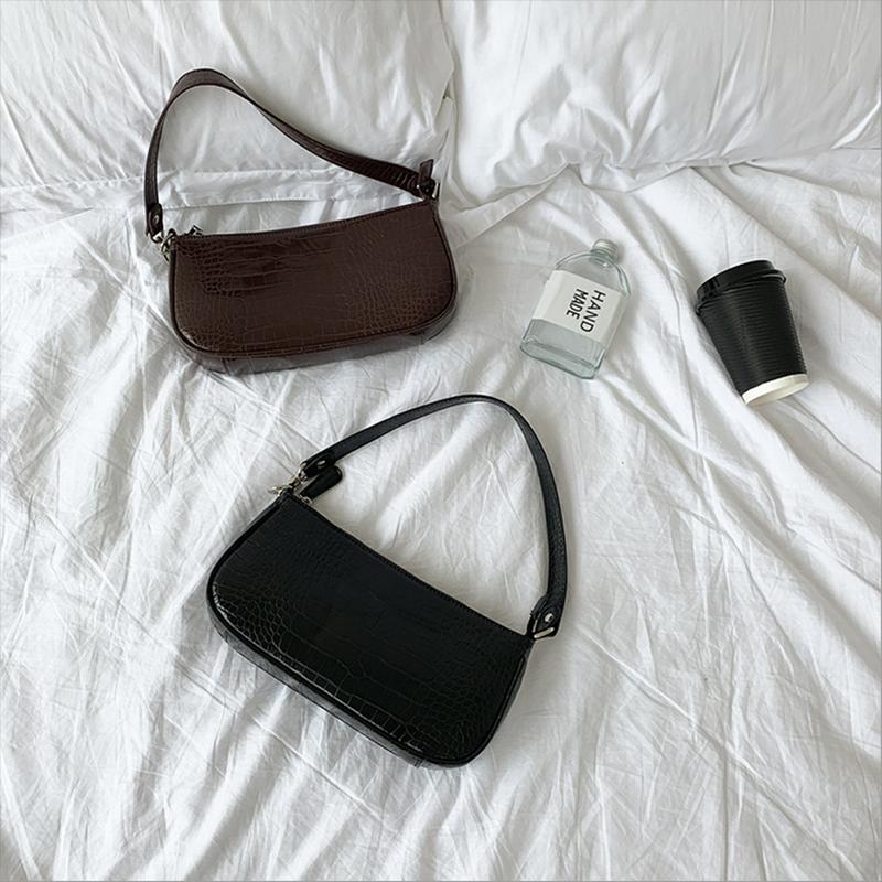 

2021 New Fashion High Sense French Minority Design Bag Retro Armpit Bag French Stick Crocodile Pattern Handbag Shoulder Bags, Black