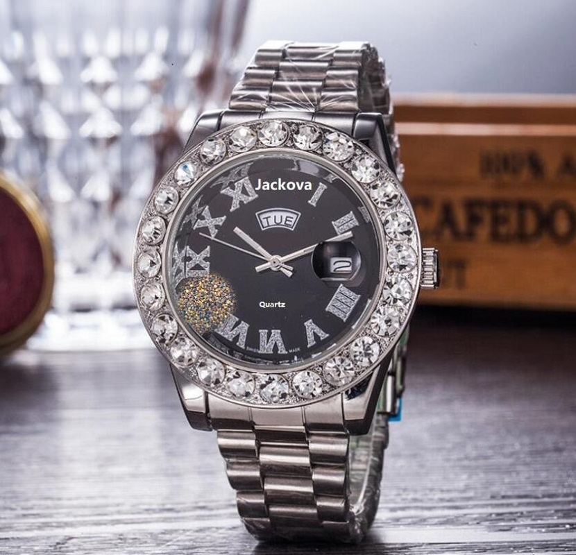 

Fashion Mens Women Diamond Wathes Iced Out Top Designer Quartz Movement Men and Lady Watch Stainless Steel Clock Table, As pic