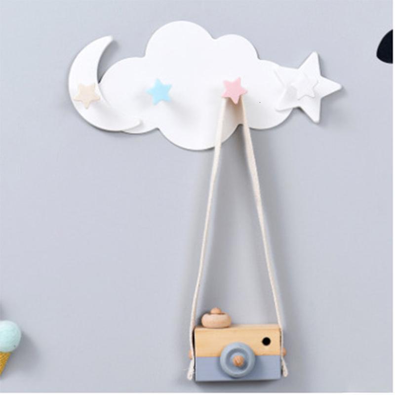 

Wall Mounted Key Holder Hanger Cute Cloud Star Moon Shape Hooks Bathroom Moisture Proof Hooks Plastic Household Storage Tool