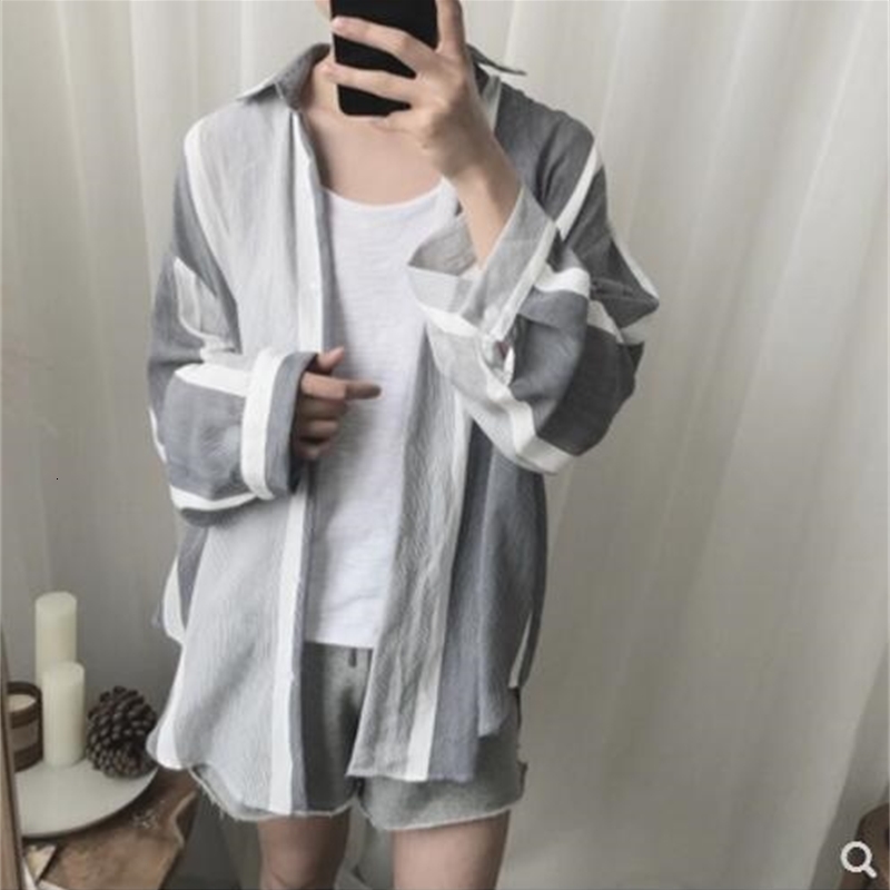 

2021 New Gray Stripes with Simple Silhouette of Korean Windmen Style School Retro Sun Protection Shirt. DFDY, 01