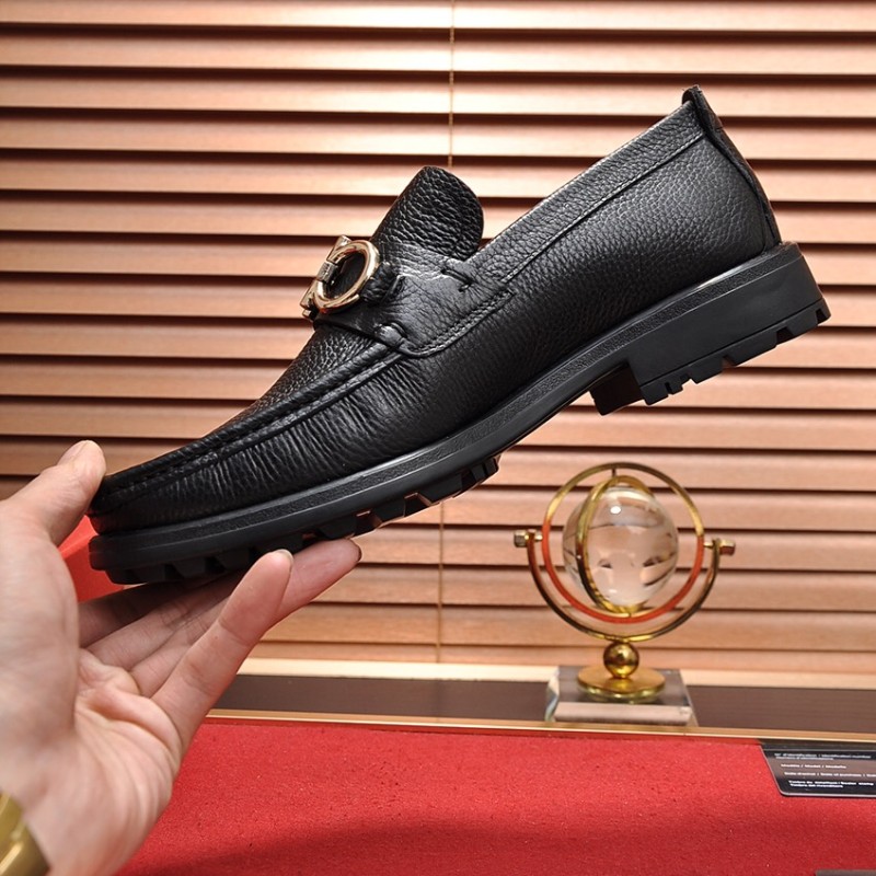 

High quality black Formal Dress Shoes For Gentle designers Men Genuine Leather Shoes Round Toes Mens Business Oxfords Loafers shoes