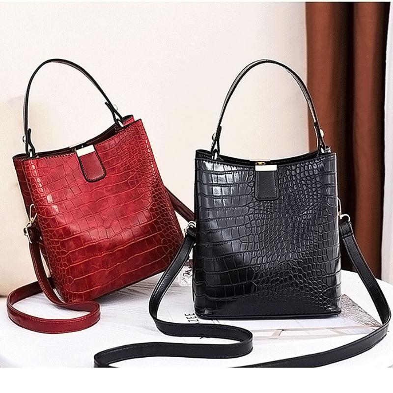 

Women's shoulder bags 2021 new women's bags fashion messenger luxury handbags designer large-capacity handbag, Black