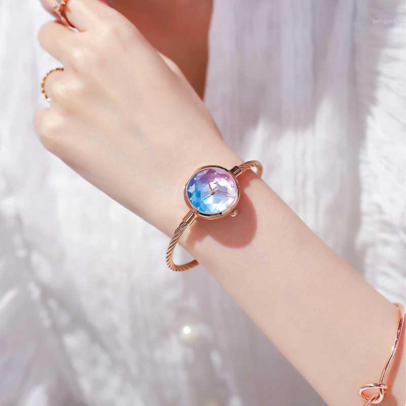 

Wristwatches Luxury Starry Sky Bracelet Watches Women Fashion Shine Diamond Elegant Ladies Bangle Female Quartz Montre Femme1, Red