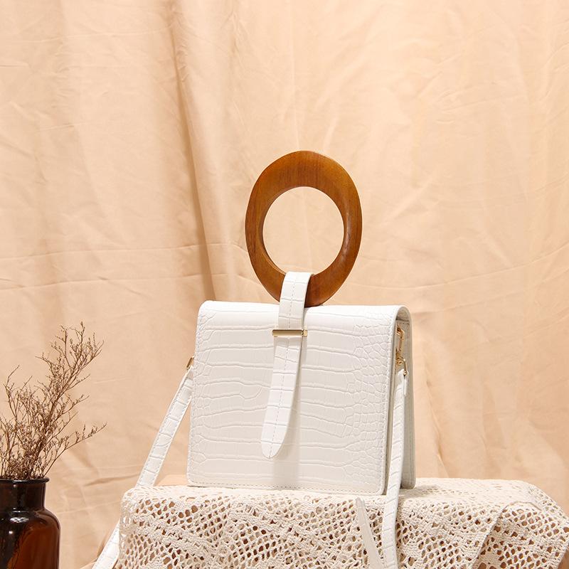 

Women's Shoulder Messenger Bag Crocodile Pattern Handbag Retro Personality Wooden Handle Female Bag Cross Body Woman Purse, Black