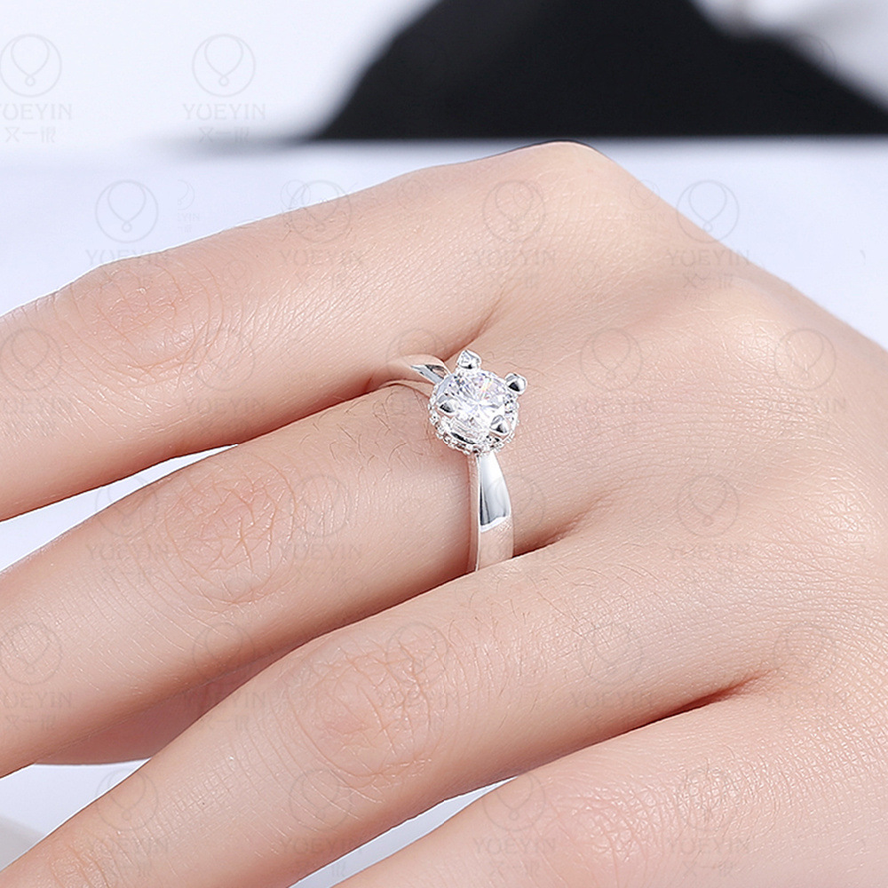 

Silver-plated zircon ring women's European and American classic couple ring 2020 new European and American style new product accessories Wed