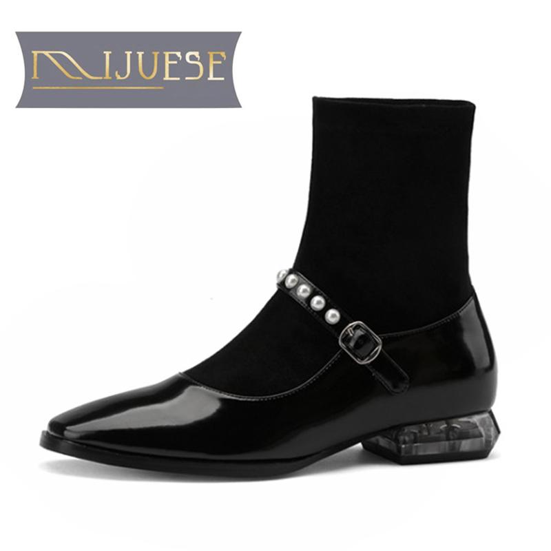 

MLJUESE 2021 women soft ankle boots cow leather Buckle strap boots winter short plush square toe low heel women, Black