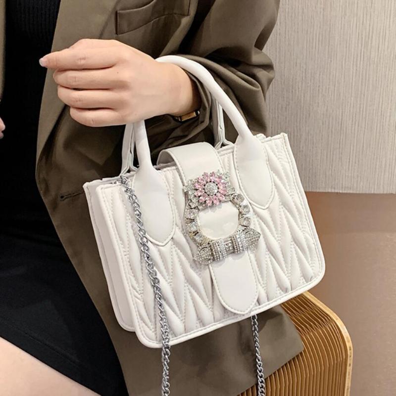 

Shoulder Bags Sweet Lady Tote Bag 2021 Fashion High Quality PU Leather Women's Designer Handbag Diamond Lock Chain Messenger, Black
