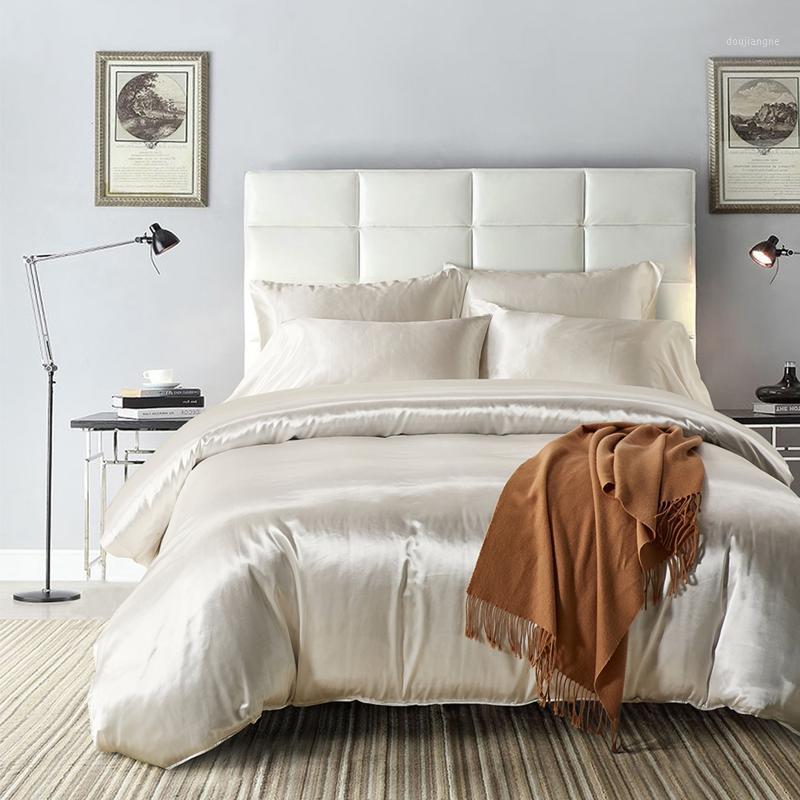 

Quilt Cover Bedding Set Bedclothes Modern Polyester Home Bedroom Soft Hypoallergenic Deep Pockets Pillowcase1, White