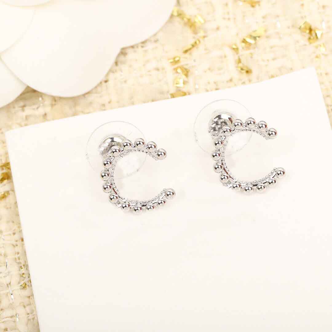 

2022 Top quality Charm stud earring in two colors plated for women wedding jewelry gift have box stamp simple design PS7242