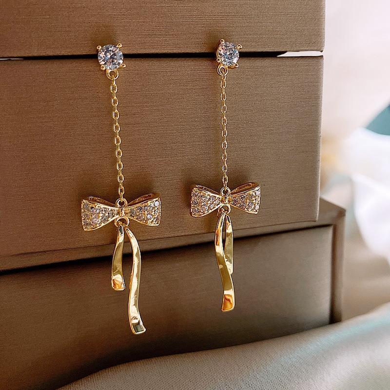 

Temperament Long Rhinestone Bow Dangle Earrings Fashion Graceful Ladies Accessories New Korean Female Jewelry1