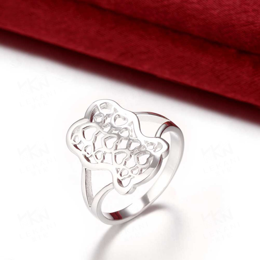

Fashion creative hollow heart-shaped ring European and American ladies silver jewelry accessories accessories marriage proposal engagement w