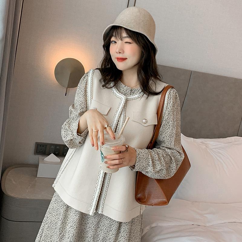 

2020 women's small fragrance knit vest sweater vest jacket short loose loose jacket women, Black
