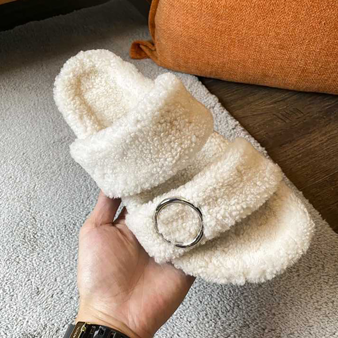 

2020 desinger women hot new classic flat slippers shoes warm indoor shoe lady black white slides top quality with box