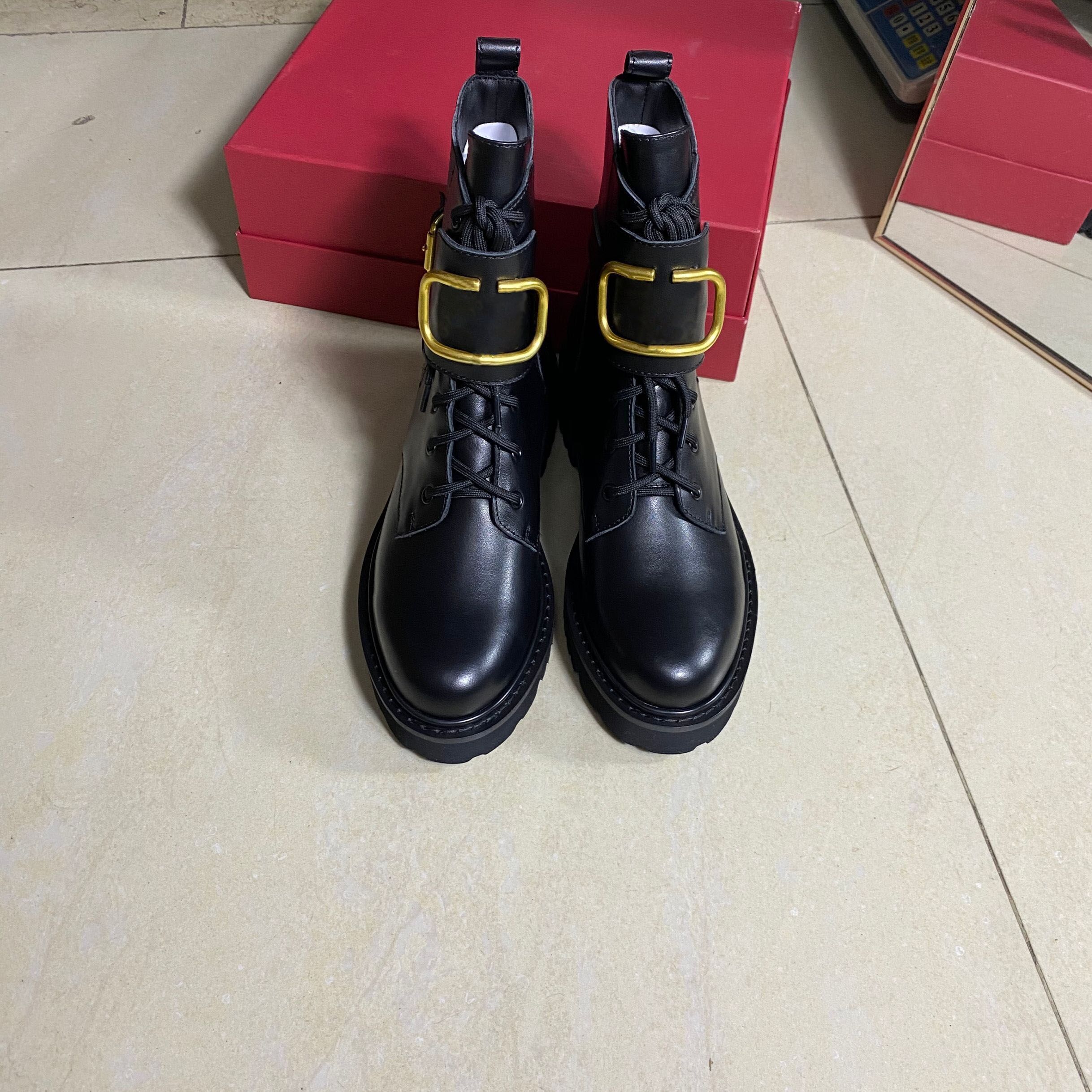

European Roman style Classic women's short boots leather lace up and metal buckle design flat rubber motorcycle boots size 35-41, Black