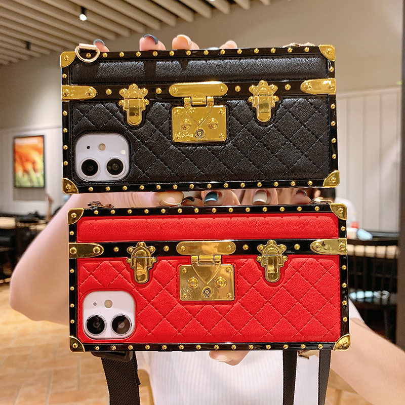 

Luxury Brand Square Lambskin Soft Leather Phone Case For Iphone12 11 Pro MAX X XR XS 7 8 Plus Metal Luggage Lanyard Back Cover