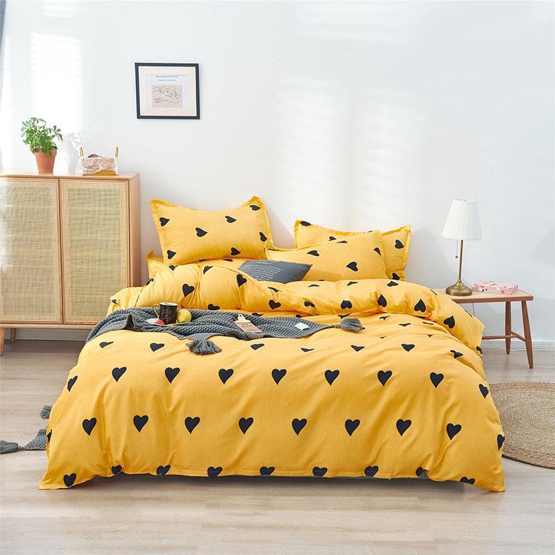 

Black Heart Print Yellow Bed Cover Set Kid Boy Duvet Cover Adult Child Bed Sheets And Pillowcases Comforter Bedding Set J0581, 2tj-61002-001