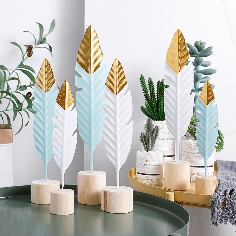 

Nordic Creative Iron Feather Shape Ornaments Metal Desktop Artist Office Bookroom Home Decoration DIY Home Figurine Decor Crafts1