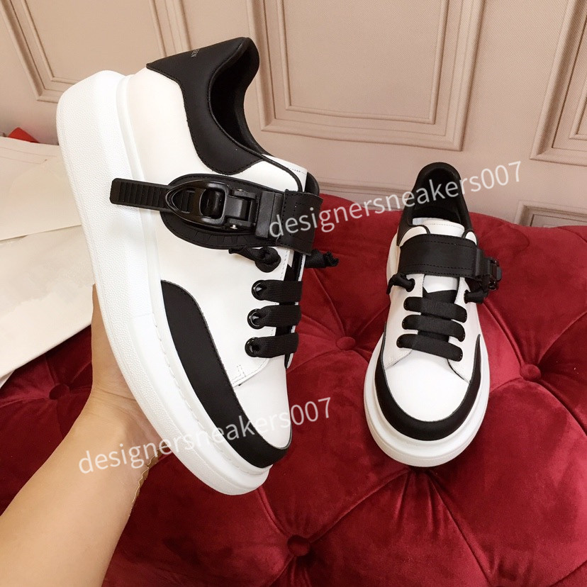 

2021the new Lace Up Platform Oversized Sole Sneakers White Black Casual hc191003, Blue