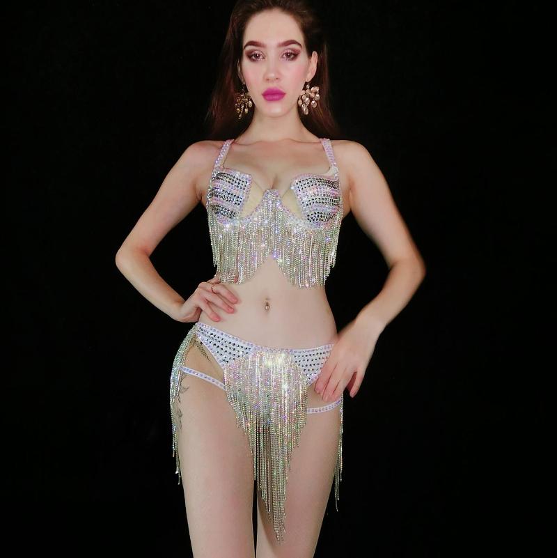 

Silver Crystals Chains Bikini Costume Bling Stage Dancewear Shining Rhinestone Bikini Tassel Sexy Party costumes Bra Short Set, As pic