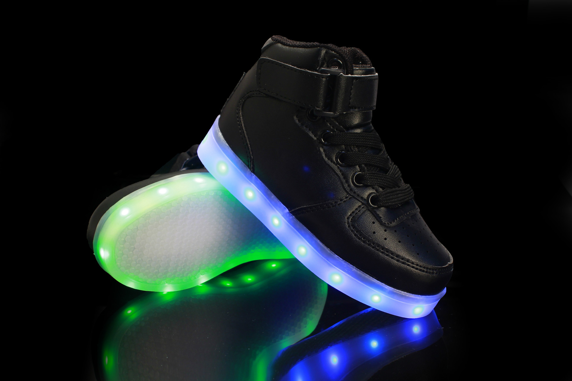 Uitscheiden Ongelijkheid pleegouders Grootte 25-42 USB-lichtgevende sneakers voor kinderen Volwassen LED-schoenen  met lichte zool kinderen jongens meisjes gloeiende sneakers LED-slippers