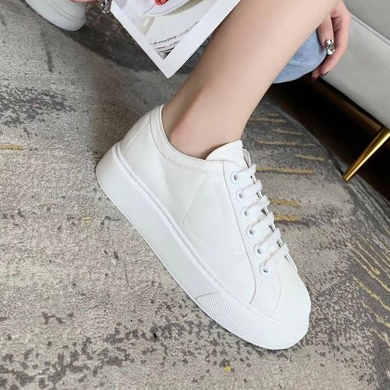 Designer Wheel Cassetta Platform Women Shoes Flat Sneakers Thick Flat Lace-up Fabric Casual Shoes White Black Women Trainers With Box 263