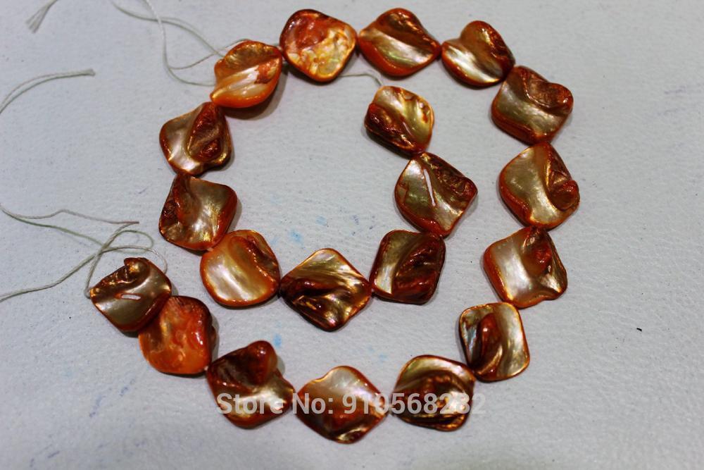 

Freshwater shell necklace 13-17mm 35cm DIY materials