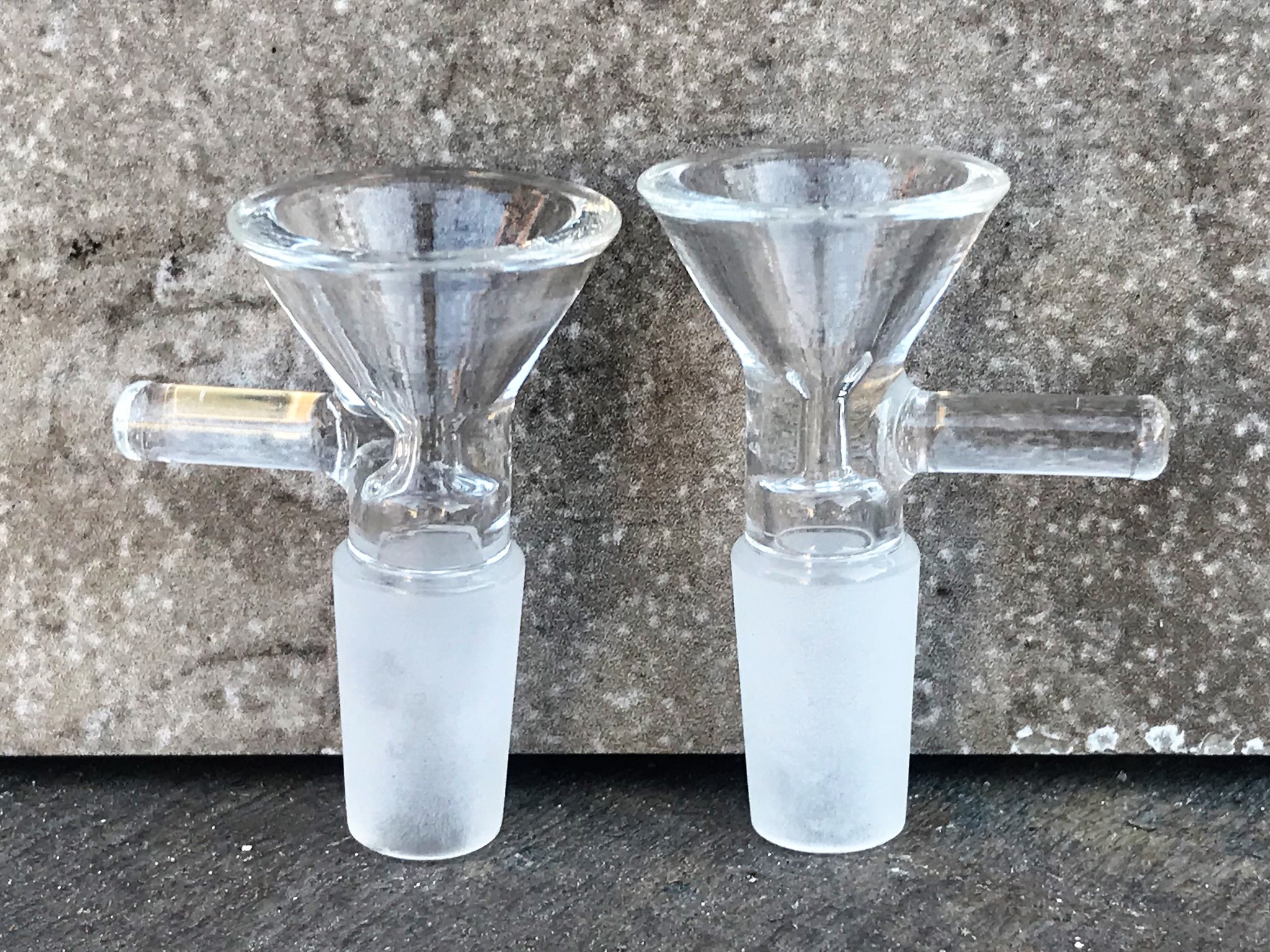 

14mm Male Joint Glass Bong Dab Rig Funnel Bowls for Herb Tobacco Smoking Accesories