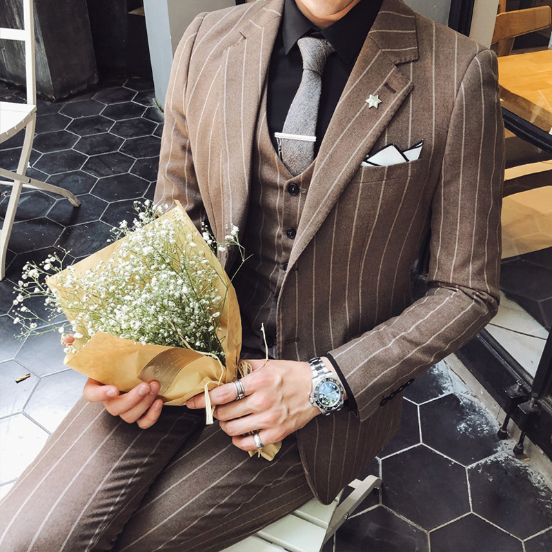 

2020 Newlyweds Spring Listing Wedding Suit Luxury Fine Fit Smoking As Man Tuxedo Homme Male Suits Ol42, Khaki blazer andpant.