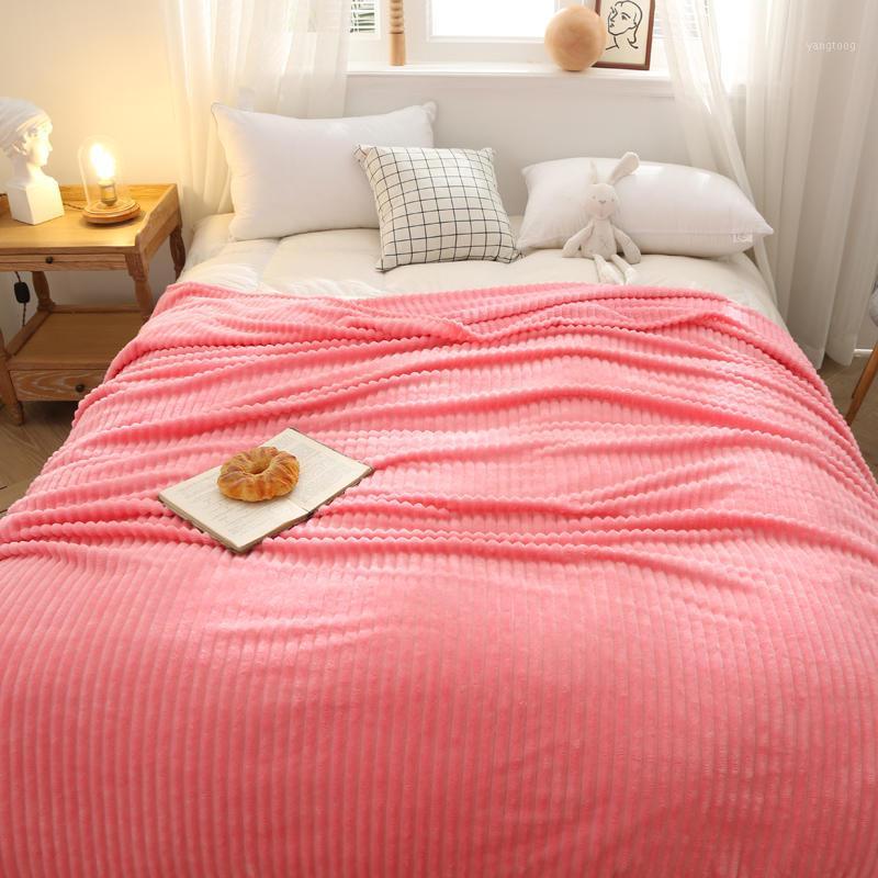 

Plush blanket flannelette air conditioning blanket four seasons double cover thin quilt1