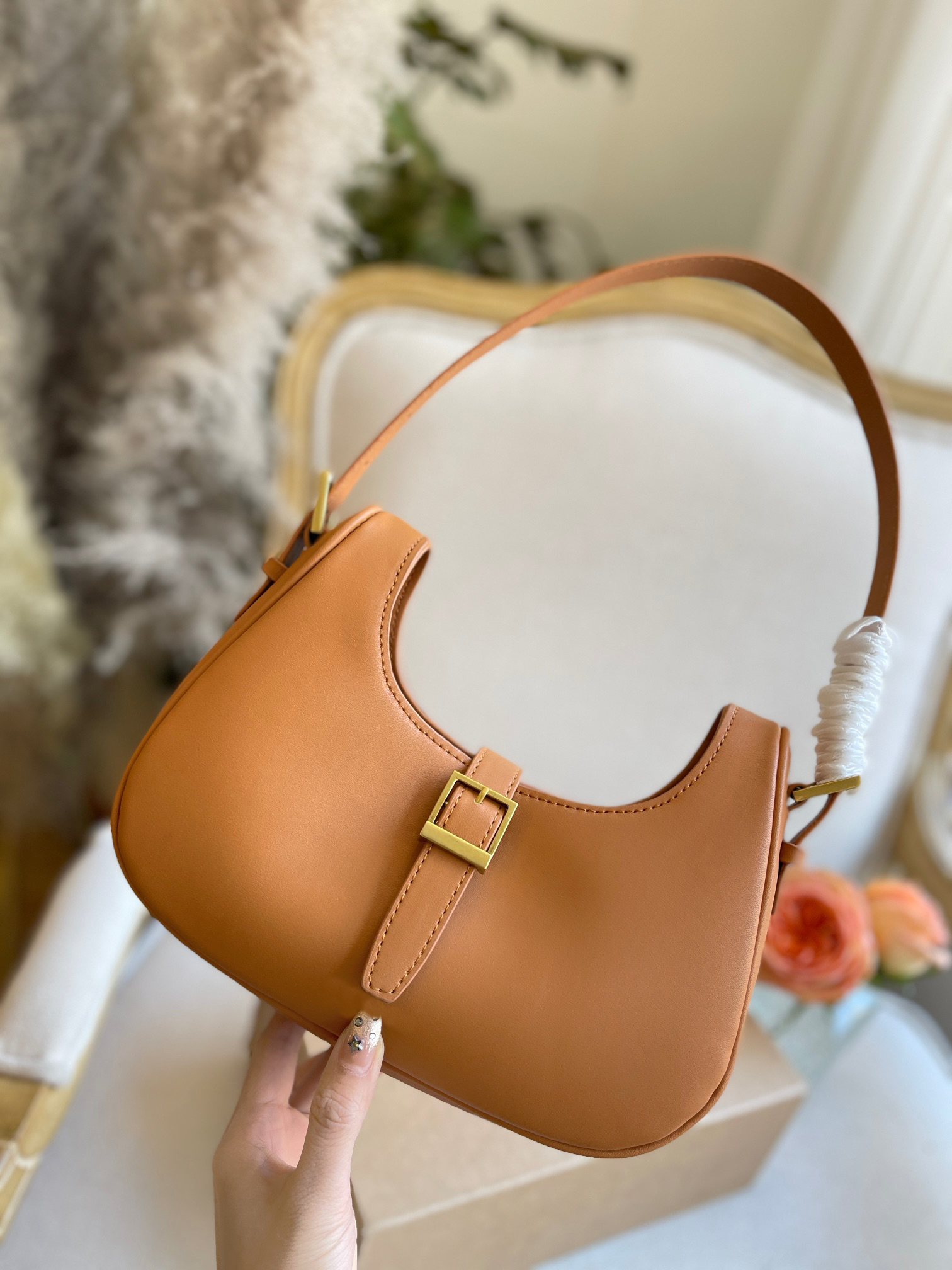 

2022 fashion hobo bags shoulder bag le fermoir womens adjustable strap designers handbags half moon crossbody bags, I need see other product
