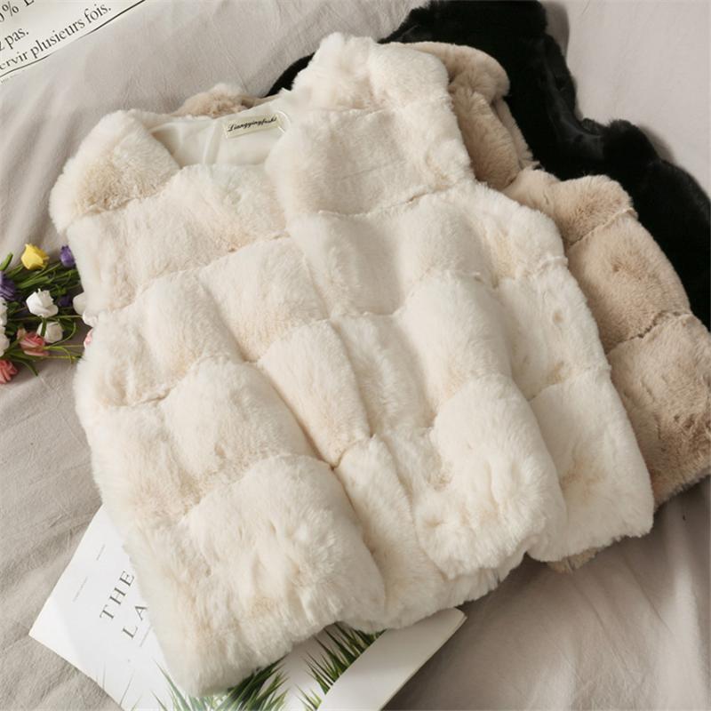 

Winter Faux Fur Vest Women Thick Warm Sleeveless Waistcoat Korean Fashion Short Coat Outerwear Ropa Mujer 2021, Black