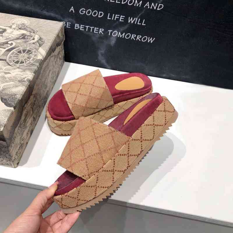 

Slippers designer recommends fashion chunky luxury ladies' slippers Sizes 35-41 5MB4, 1# shoe box